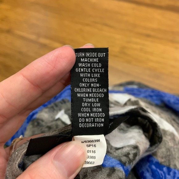 INC International Concepts Floral Sequin V-Neck Top Womens Size 1X Burnout Tee - Picture 5 of 7